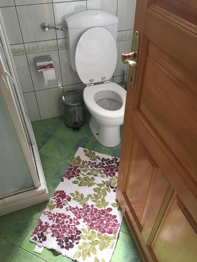 Two-bedroom Sunny Apartmán Pula