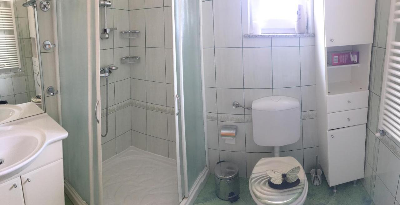 Two-bedroom Sunny Pula