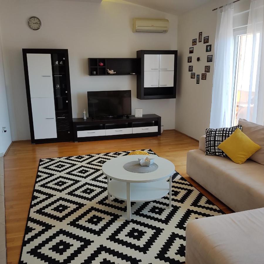 Two-bedroom Sunny Apartmán